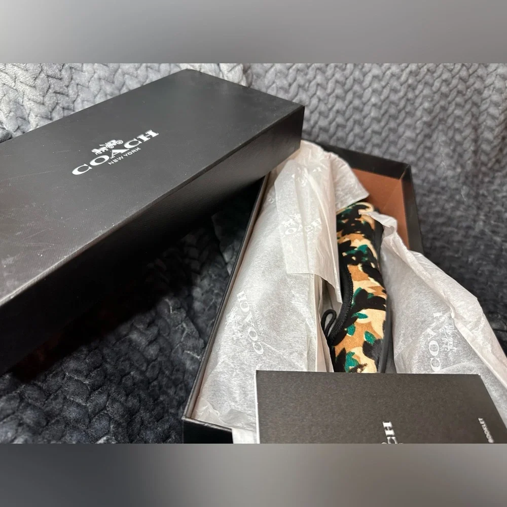 Coach women’s shoes - Picture 8 of 10